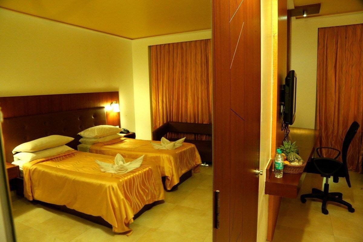 מנגלור The Verda Saffron Hotel מראה חיצוני תמונה