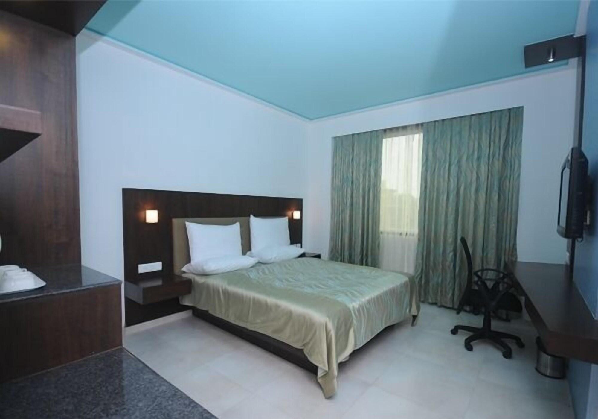 מנגלור The Verda Saffron Hotel מראה חיצוני תמונה