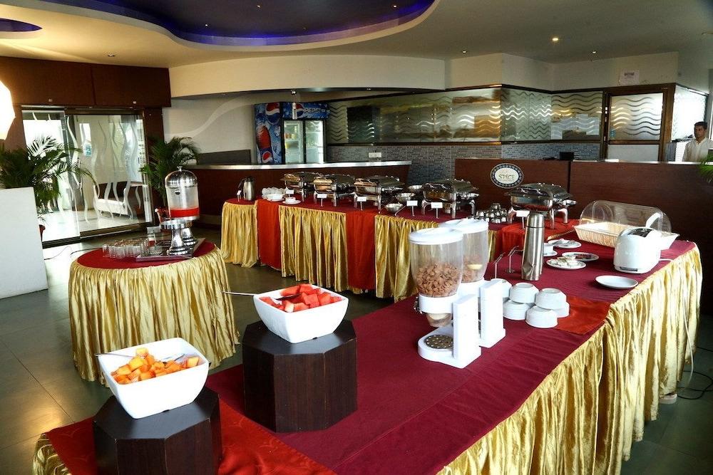 מנגלור The Verda Saffron Hotel מראה חיצוני תמונה