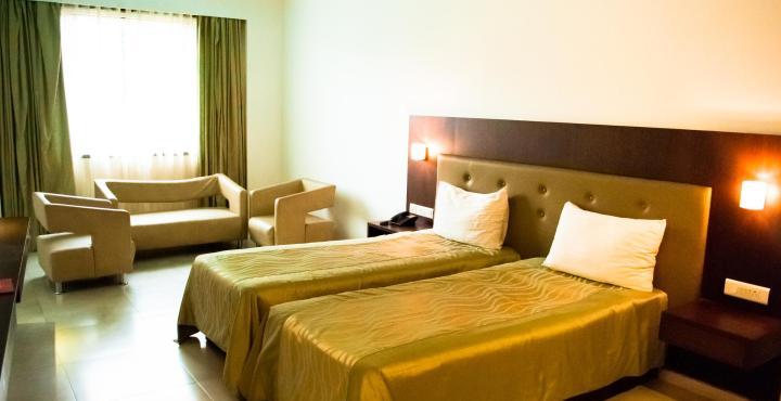מנגלור The Verda Saffron Hotel מראה חיצוני תמונה